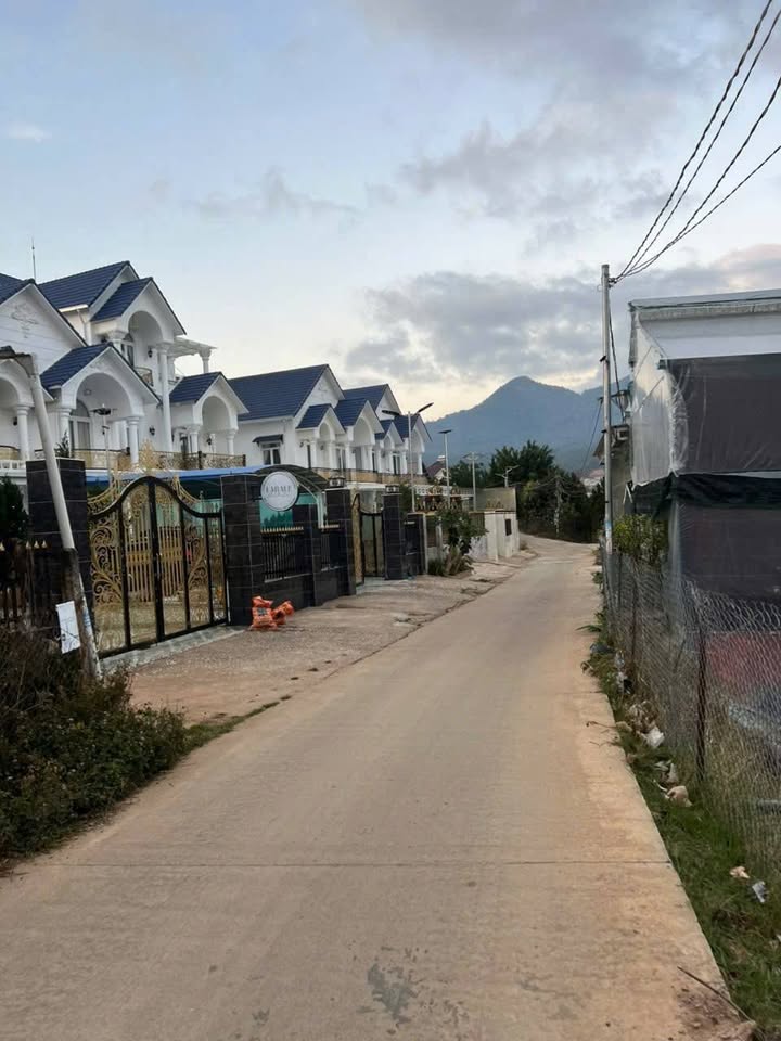 Đất nền tại phường Langbiang, Đà Lạt 136m² giá 2.6 tỷ - Sổ đỏ chính chủ!