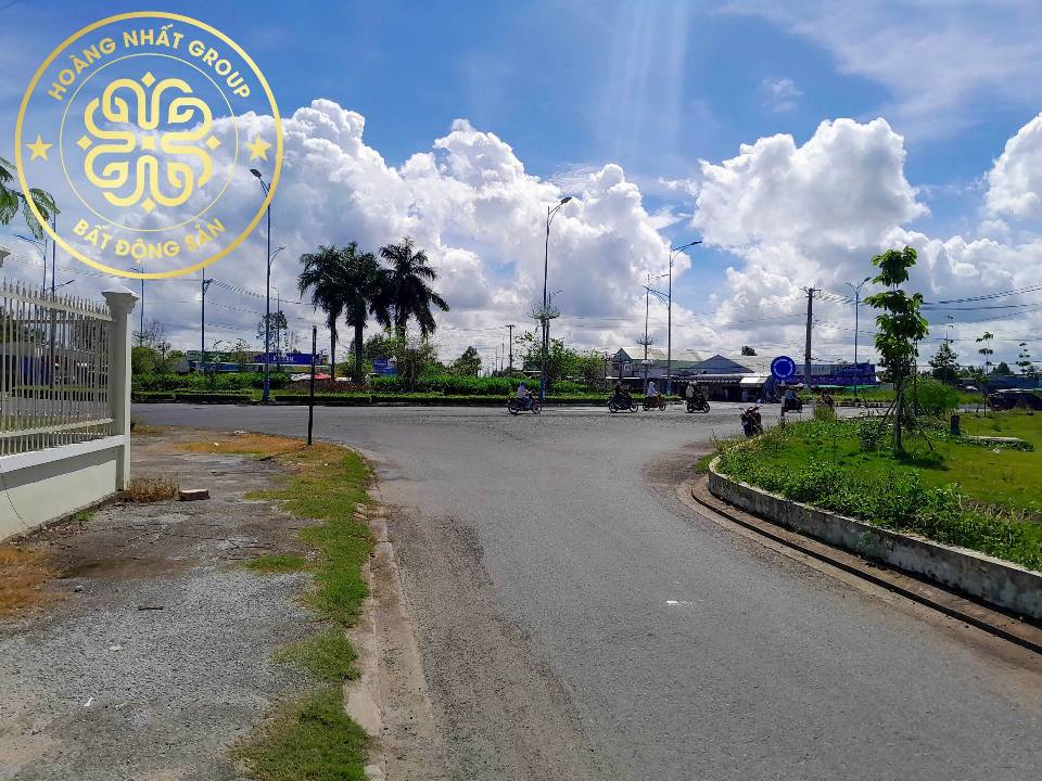 Đất nền mặt tiền đường Ngô Quyền, Tân Xuyên, Cà Mau 1476m² giá 16.2 tỷ - Tiềm năng phát triển mạnh mẽ!