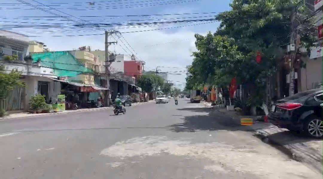 Nhà mặt tiền Phước Long, Nha Trang 29m² giá 4.1 tỷ - Vị trí đắc địa gần biển!