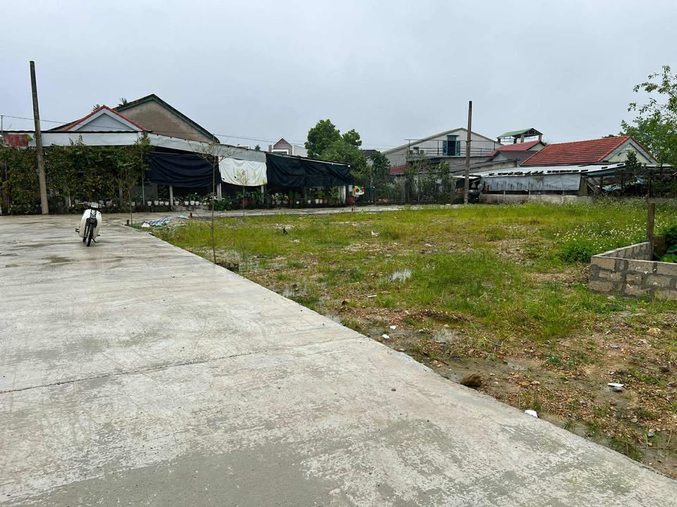 Bán đất kiệt Nguyễn Tất Thành, Phú Bài 100m² giá 1.05 tỷ - Đường ô tô vào tận nơi!