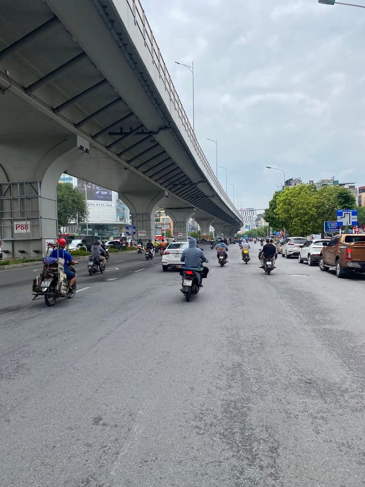 Nhà phố Trường Chinh, Ba Đình 30m² giá thỏa thuận - Khu vực đông dân cư, kinh doanh sầm uất!