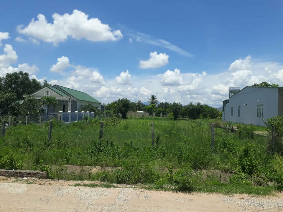 Đất thổ cư 100m² tại đường Nguyễn Thượng Hiền, Ayun Pa - Giá chỉ 700 triệu!