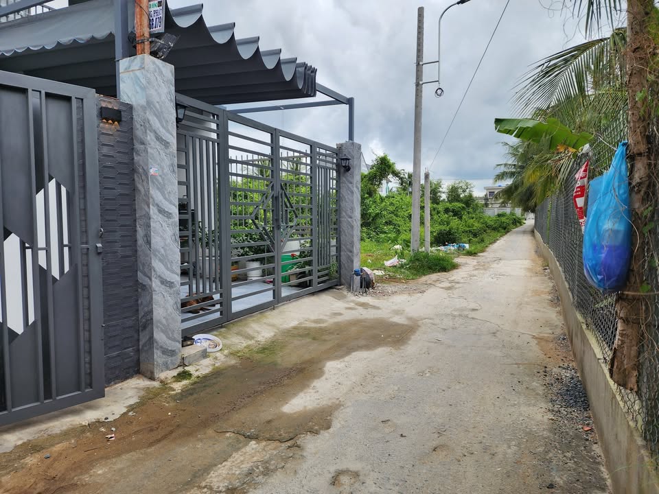 Nhà lầu mới hoàn thiện tại phường Trung An, 118.75m² chỉ 1.85 tỷ - Nội thất sang trọng!