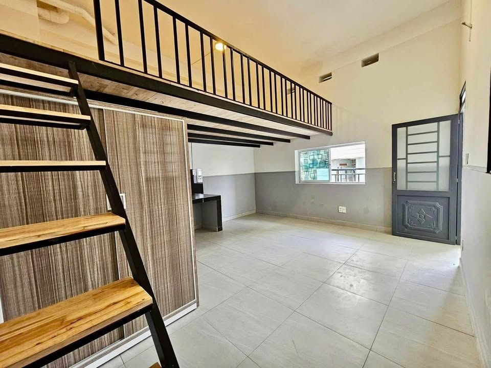 Phòng trệt gác tại 130 Lê Đình Cẩn, Bình Tân chỉ 2.999 triệu - Không thể bỏ lỡ!