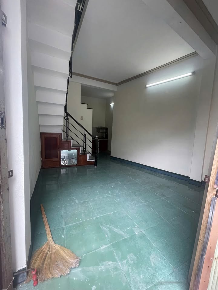 Nhà 1 Mê Hẻm Trần Hưng Đạo, Đống Đa, Quy Nhơn 17m² giá 1.15 tỷ - Sổ đỏ chính chủ!