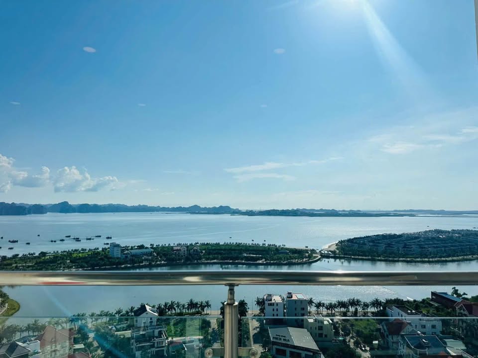 Căn hộ 2PN Toà Newlife Bãi Cháy 73m² giá 2.1 tỷ - View biển tuyệt đẹp!