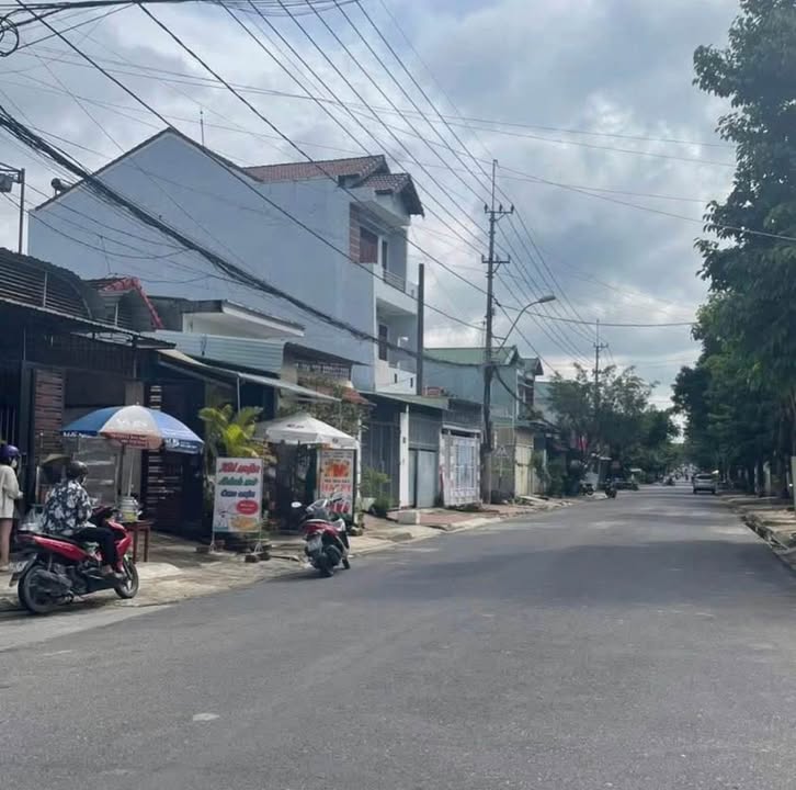 Đất nền 164m² tại đường Nguyễn Sinh Sắc, phường Quang Trung, giá chỉ 2 tỷ - Cơ hội kinh doanh tuyệt vời!