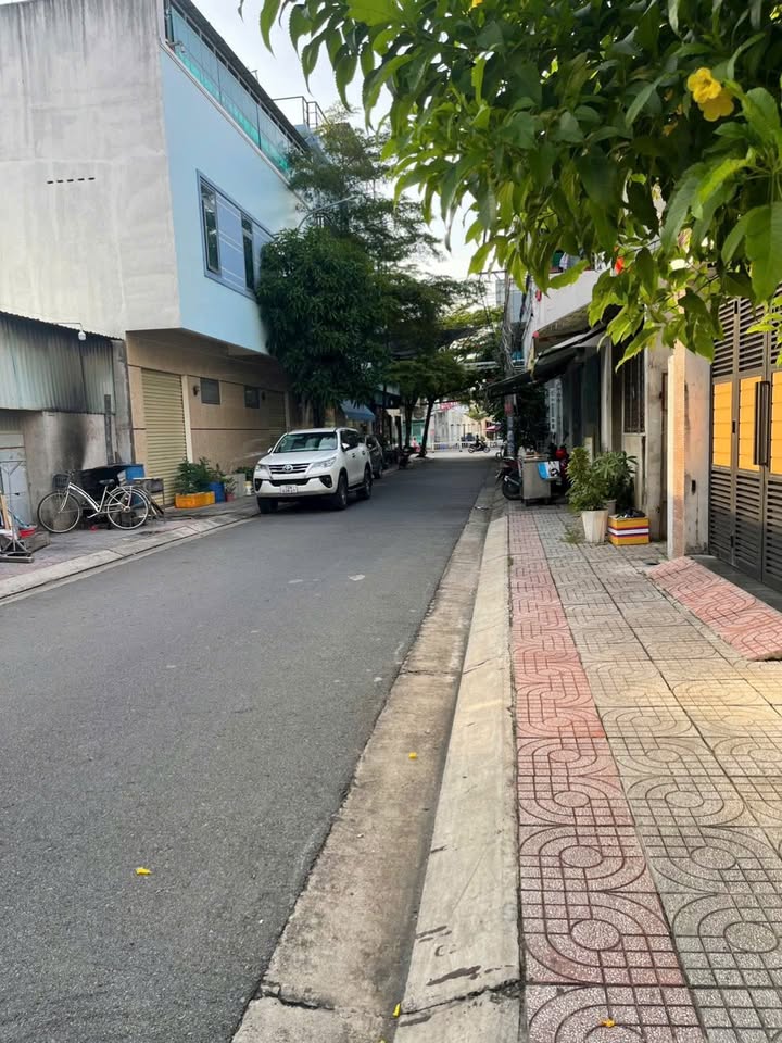 Nhà mặt tiền Hải Thượng Lãn Ông 117m² giá 5.65 tỷ - Đầu tư sinh lời ngay!