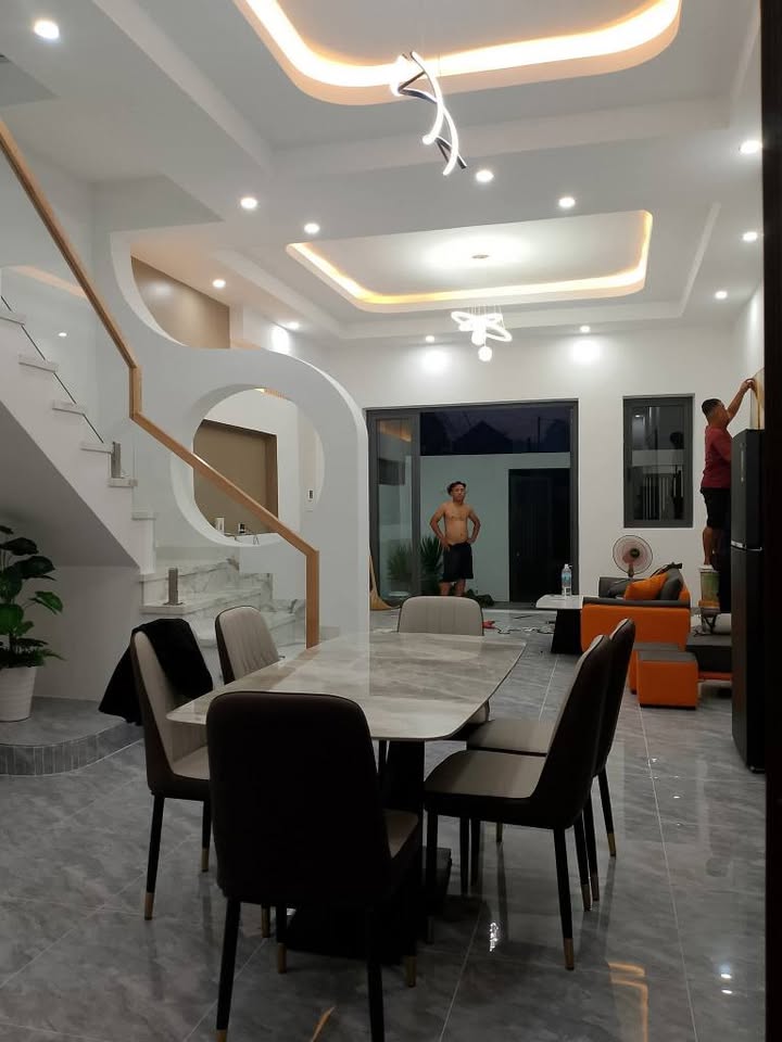 Nhà đẹp Diên Toàn 84m² giá 2.45 tỷ - Sẵn sàng vào ở ngay!