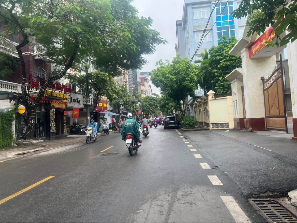 Bán nhà Hoàng Văn Thái - Thanh Xuân 51m² giá 8.2 tỷ - Ô tô vào tận nhà!