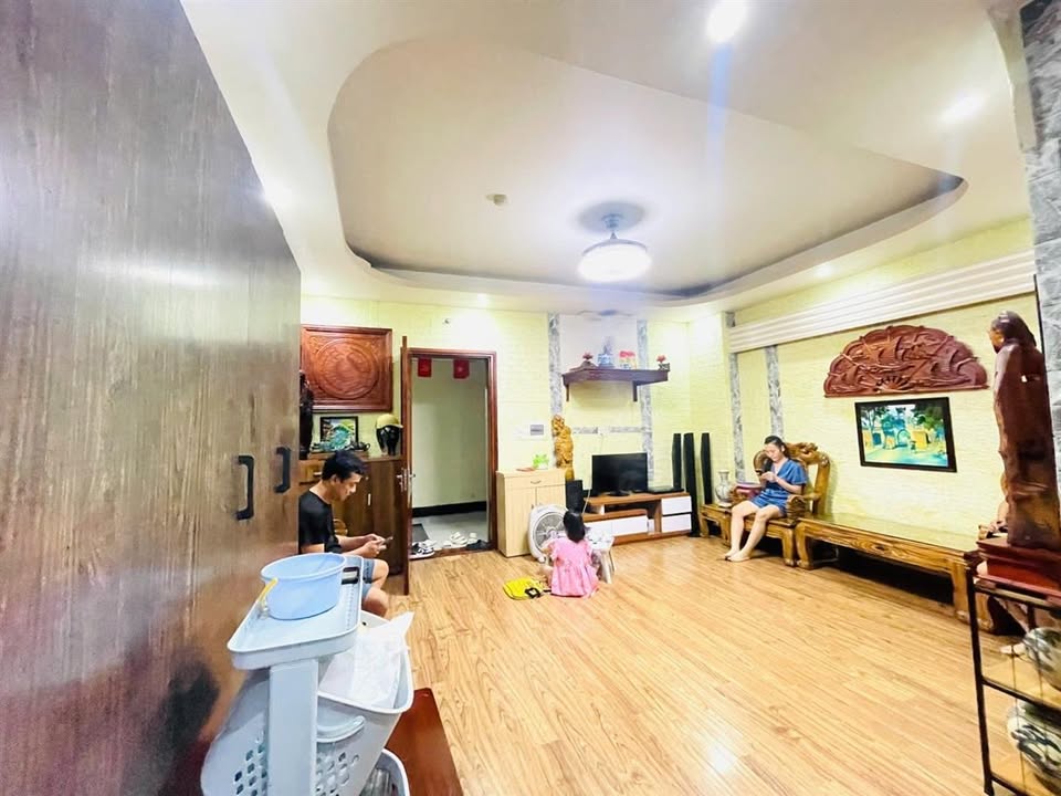 Căn hộ Penhouse Nguyễn Xiển 65m² giá 3.4 tỷ - Sổ đỏ chính chủ, gần nhiều trường đại học!