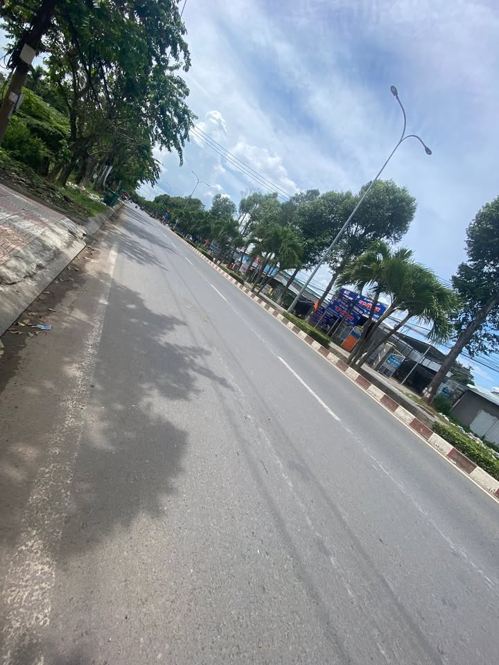 Đất mặt tiền kinh doanh phường Thanh Đức, Vĩnh Long 162m² - Giá chỉ 2.2 tỷ!