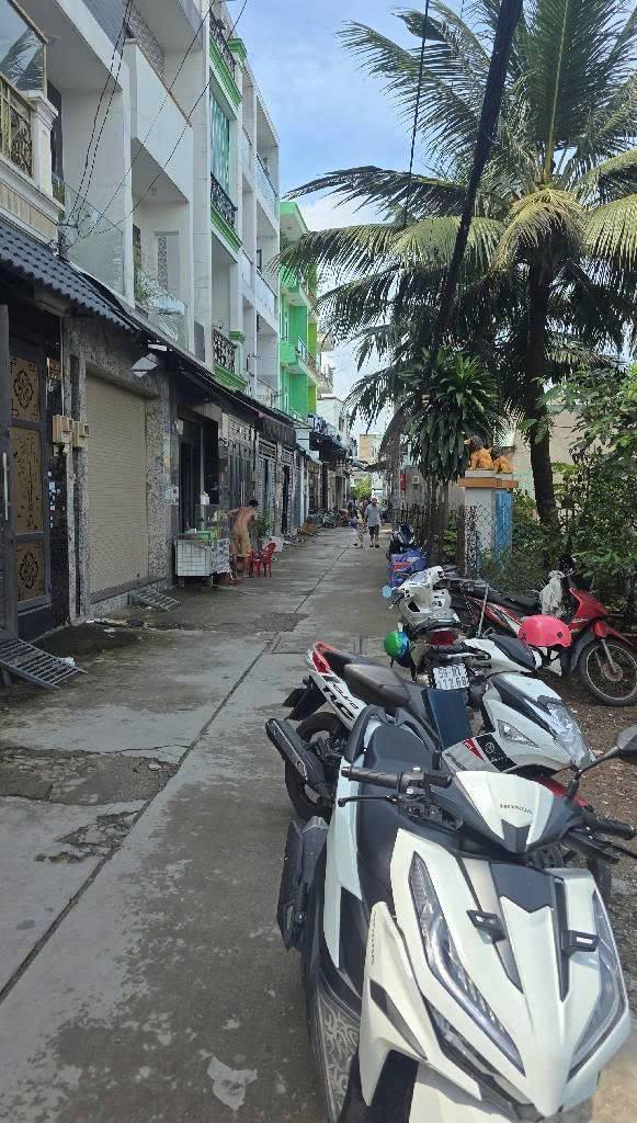 Bán đất thổ cư Hồ Học Lãm quận Bình Tân 210m² giá 8.4 tỷ - Đường ô tô vào tận nơi!