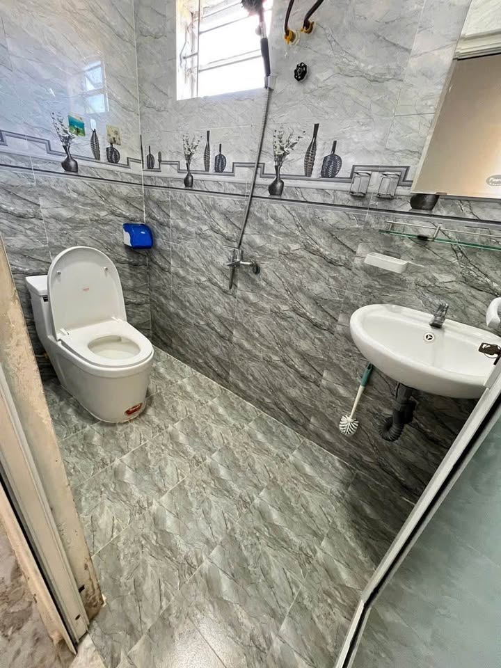 Căn hộ cho thuê khu biệt thự An Sơn Đà Lạt 60m² giá 4.5 triệu - Không gian thoải mái, ô tô vào tận nơi!