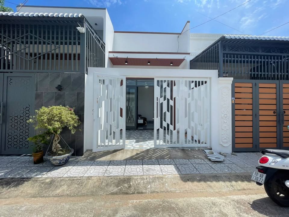 Nhà đẹp Sương Nguyệt Anh, Vĩnh Lạc, Rạch Giá 84m² giá 2.15 tỷ - Chính chủ bán gấp!