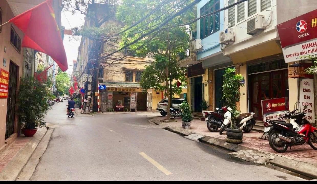 Nhà mặt phố Trương Công Định, Hà Đông, 40m² giá 16 tỷ - Kinh doanh sầm uất!