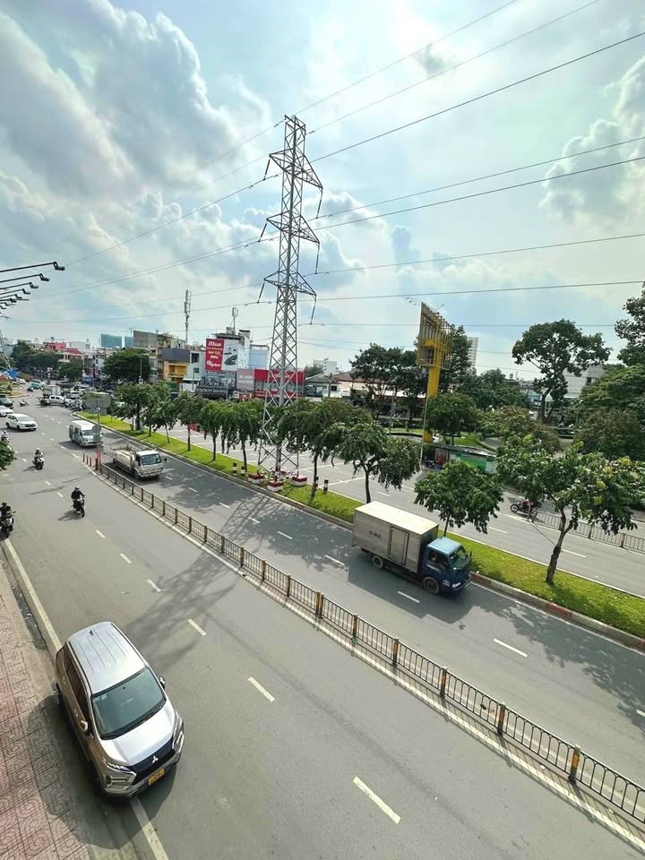 Mặt tiền Kinh Dương Vương, Quận 6, 148m² giá 39 tỷ - Đầu tư sinh lời ngay!