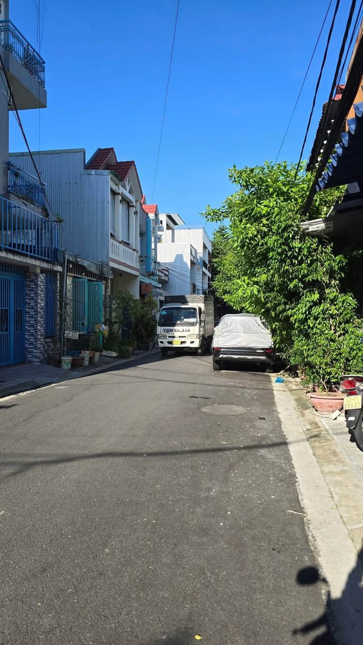 Nhà 2,5 tầng đường Nguyễn Văn Thoại, Đà Nẵng - 114m² - Đầu tư homestay tiềm năng!