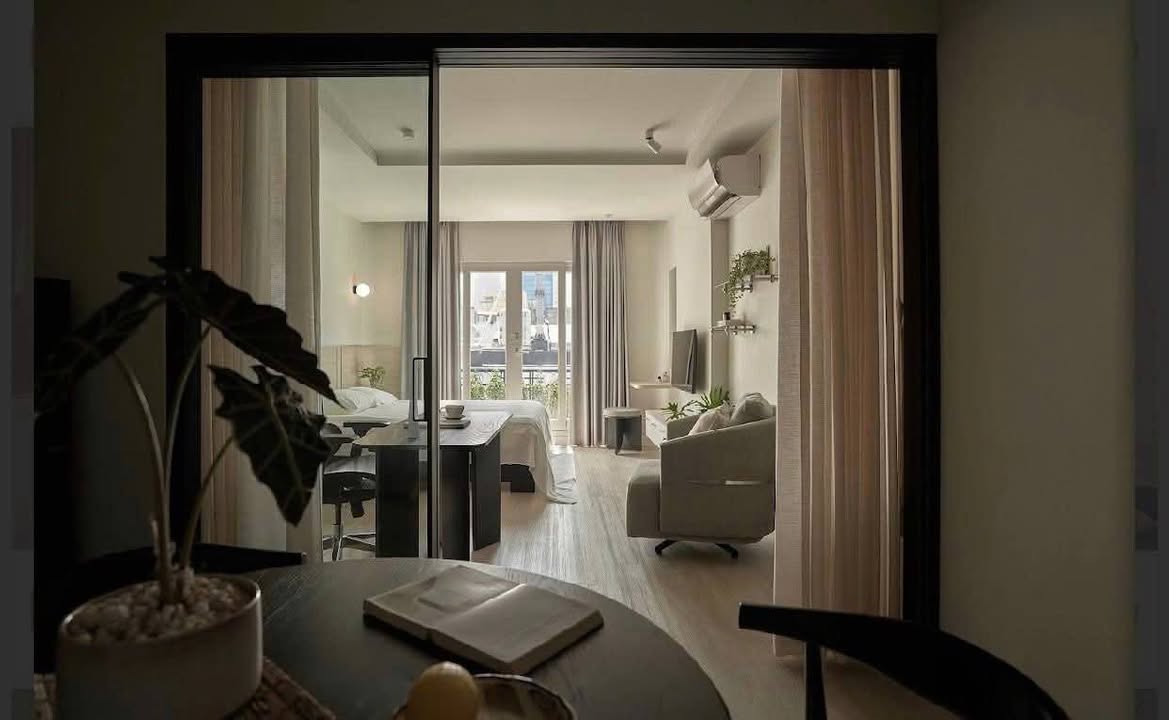 Căn hộ 1PN Trần Hưng Đạo Q1 giá thỏa thuận - Thiết kế sang trọng, ban công cực chill!