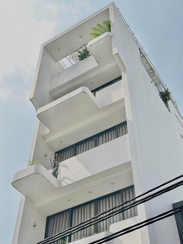 Studio Tân Bình 30m² giá thỏa thuận - Cửa sổ trời thoáng mát!