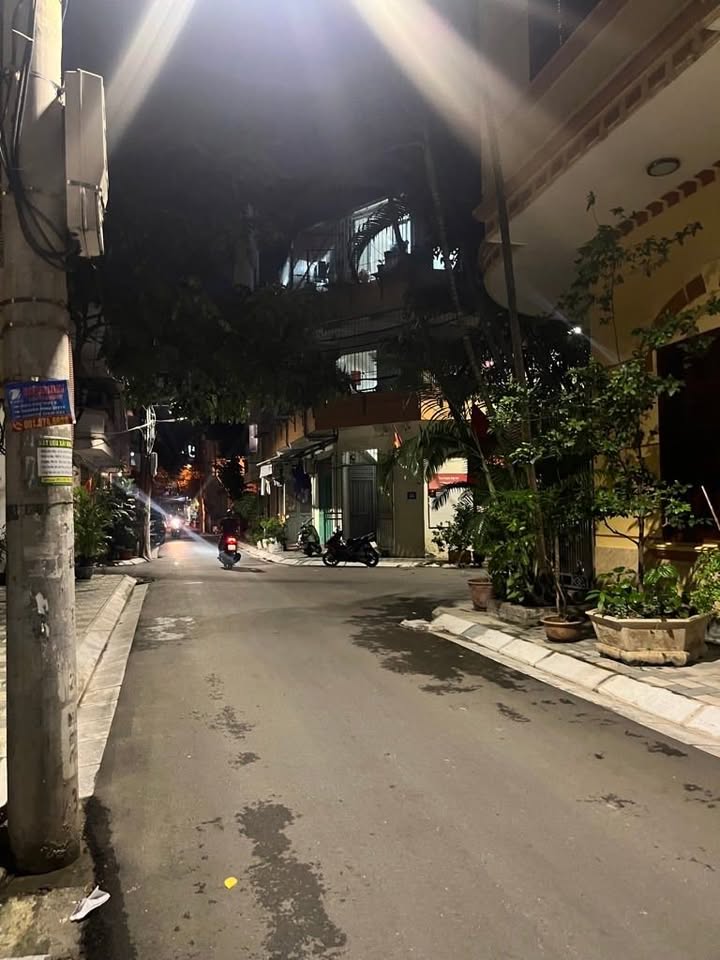 FrontHouse Nghĩa Đô 50m² giá 21.5 tỷ - Khu VIP Cầu Giấy, ô tô tránh