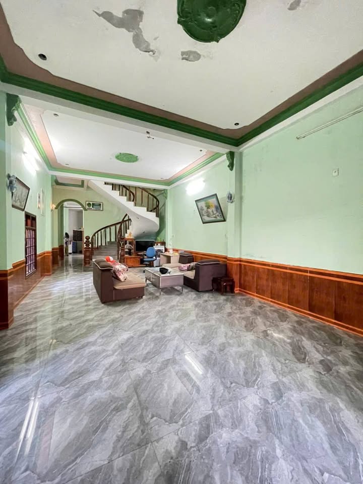 Nhà 2 tầng Trà Lộ, Đà Nẵng 180m² giá 13.7 tỷ - Cách biển Tân Trà vài bước!