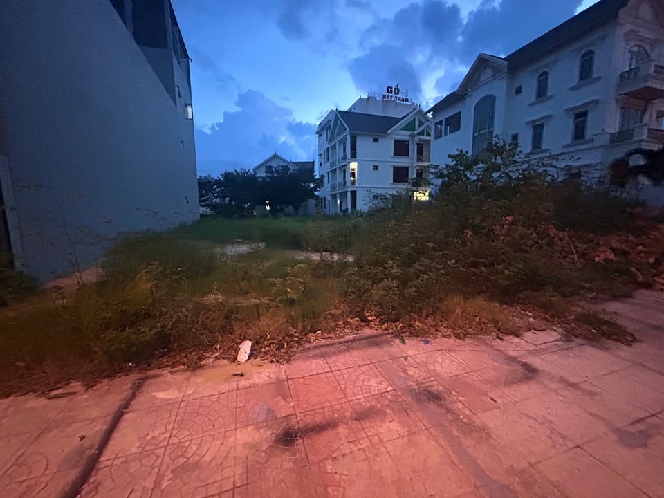 Biệt thự liền kề tại phường Đức Ninh Đông, Đồng Hới, Quảng Bình - Giá chỉ 6.5 tỷ