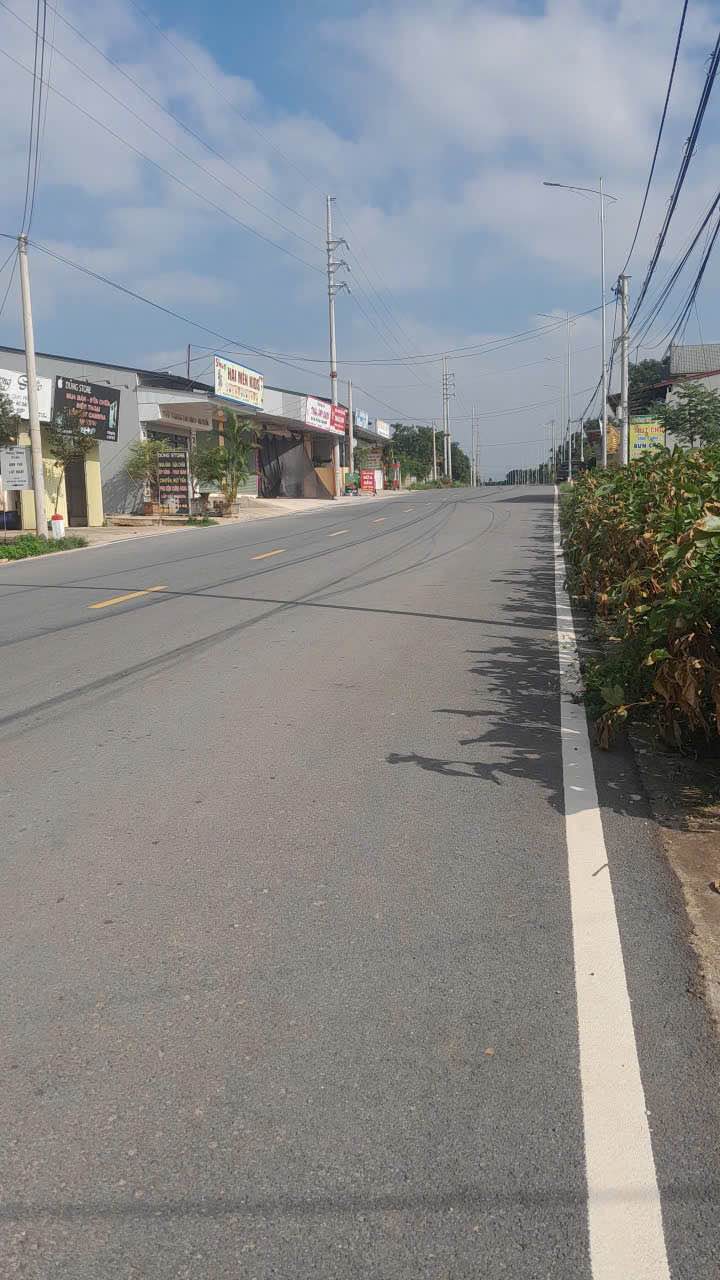 Đất mặt đường Bất Bạt, Ba Vì 650m² giá 2.6 tỷ - Vị trí đẹp thuận lợi kinh doanh!