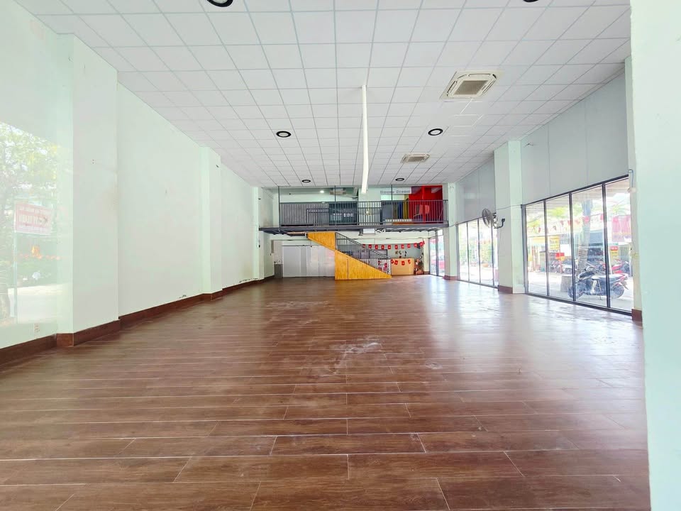 Shophouse cho thuê tại Hòa Khánh, Đà Nẵng 290m² - Vị trí đắc địa kinh doanh sầm uất!