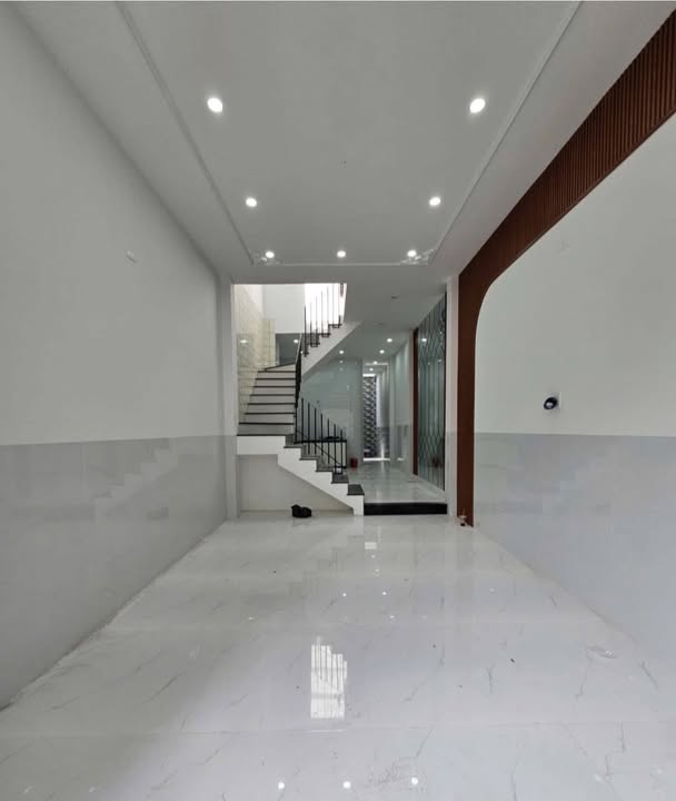 Nhà phố 52 Hàn Mặc Tử, 60m² giá 3 tỷ - Thiết kế hiện đại, gần biển!