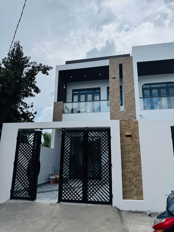 Nhà 2 tầng tại xã Diên Điền, Khánh Hòa 129m² giá 2.59 tỷ - Sẵn sàng vào ở!