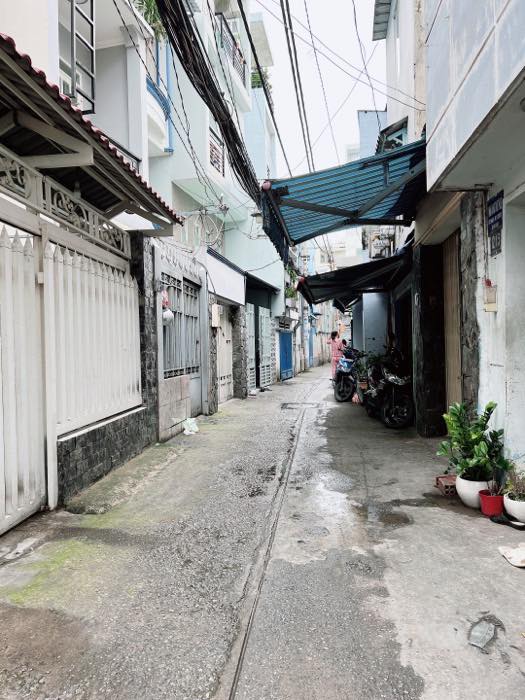 Nhà phố Nguyễn Khoái Quận 4 70m² giá 6.5 tỷ - Vị trí đắc địa, đầu tư sinh lời!