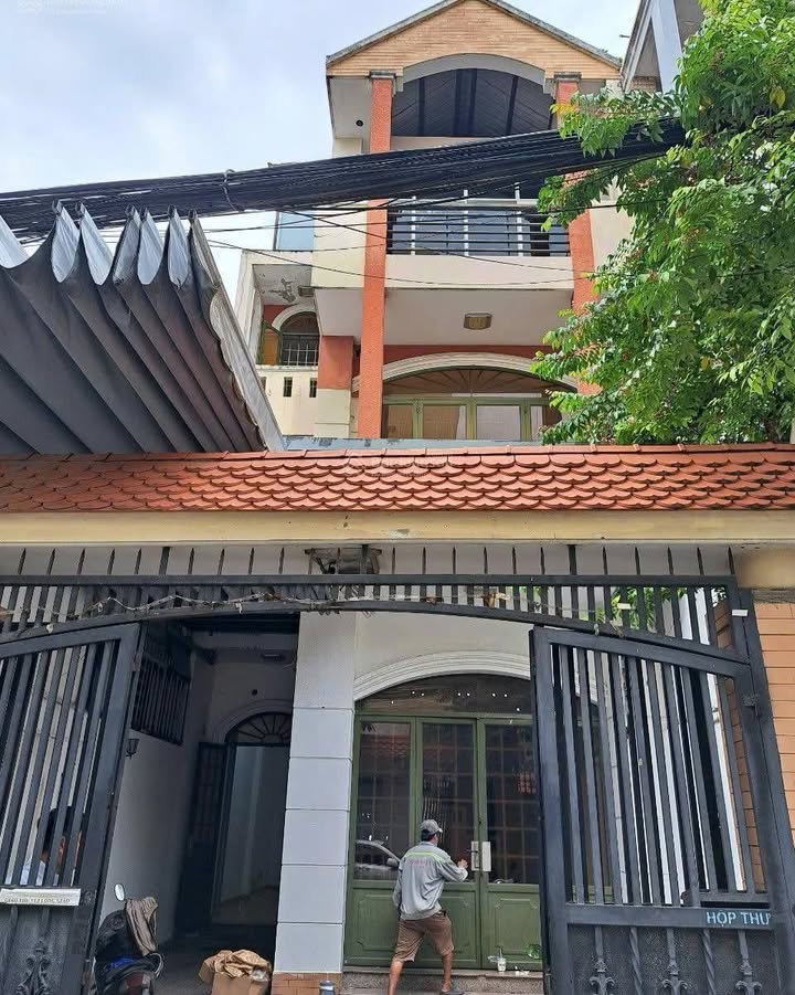 Nhà cho thuê tại 68 Út Tịch, Quận Tân Bình, Diện tích 120m², giá 31 triệu/tháng - Không thể bỏ lỡ!