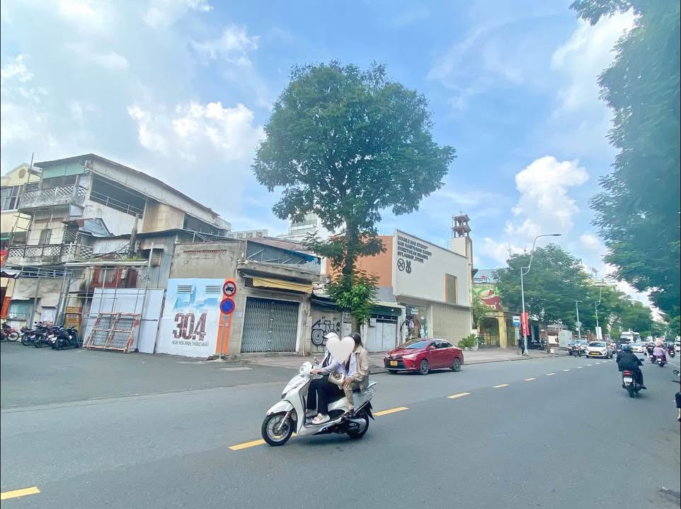 Bán gấp nhà mặt tiền Lê Văn Sỹ, quận 3 - Diện tích 75.3m², giá 30 tỷ!