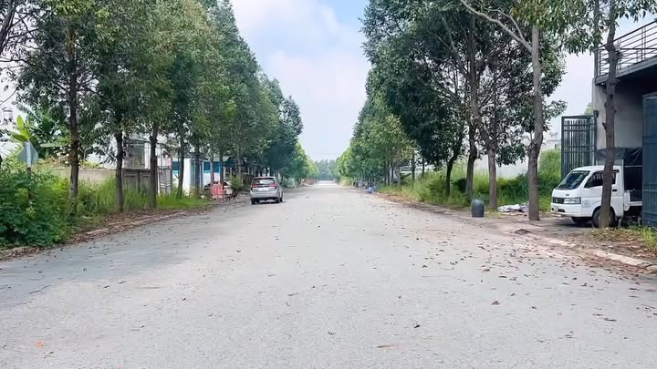 Đất nền Bến Cát 150m² giá 1.7 tỷ - Vị trí đắc địa sát quốc lộ!