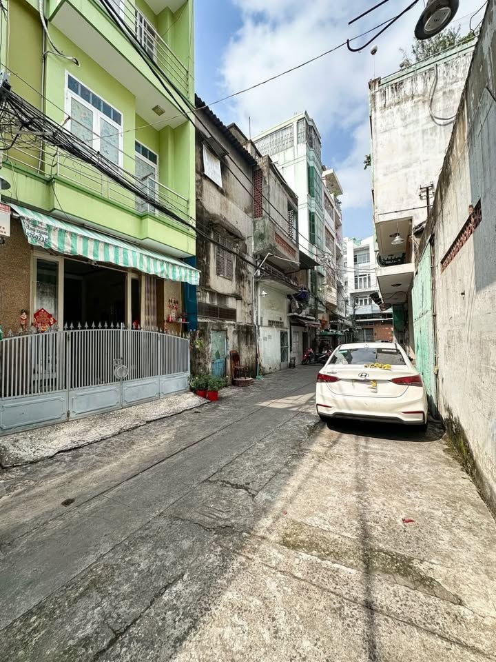 Bán FrontHouse 70m² Nguyễn Cư Trinh, Bình Thạnh - Gần như mới, sẵn sàng kinh doanh!