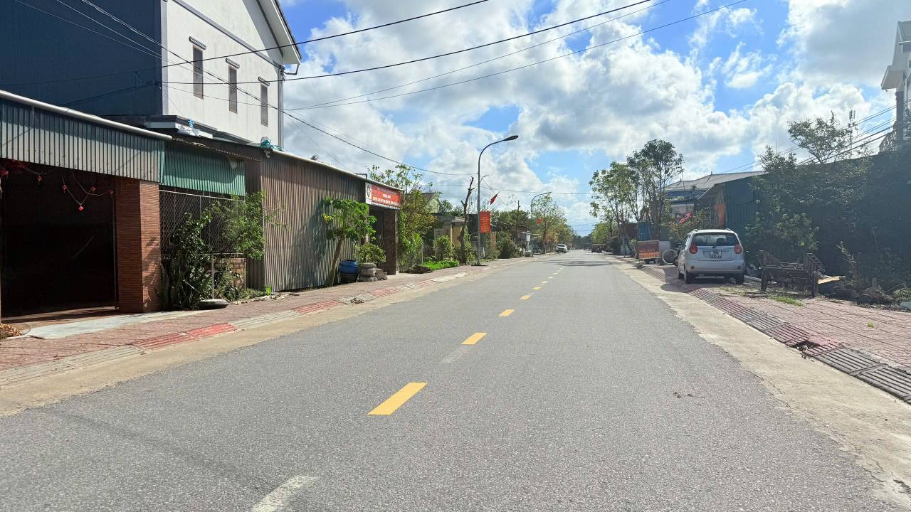 Đất kinh doanh Thôn Đông Hà, Cẩm Bình, 136.9m² - Vị trí đắc địa, giá tốt!