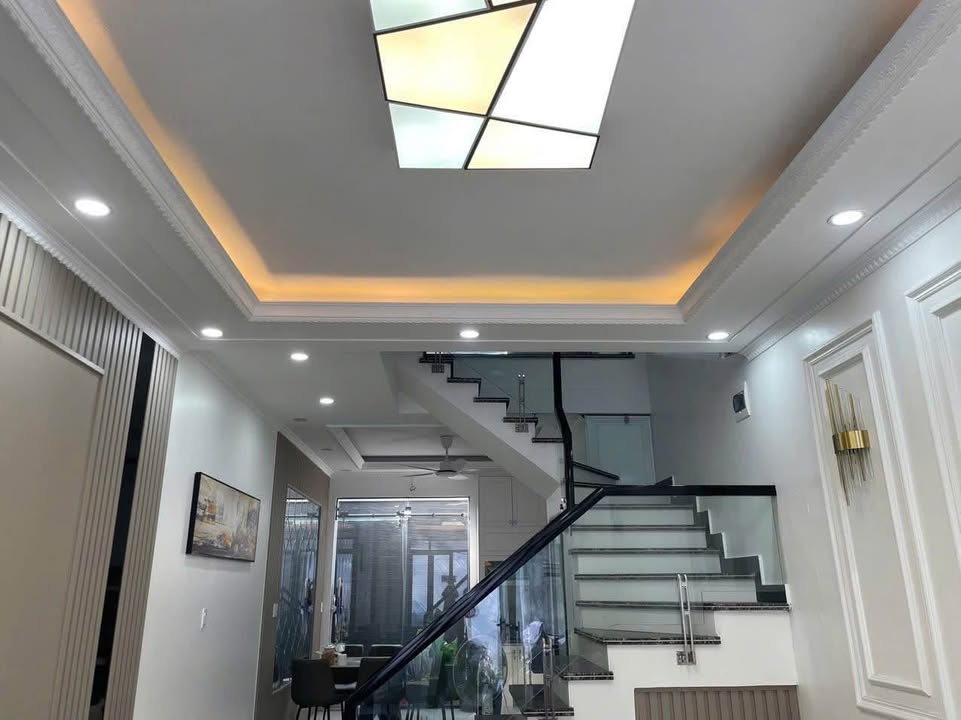 Nhà phố Ngô Quyền, Hải Phòng 50m² giá 6 tỷ - Thiết kế hiện đại, chính chủ bán gấp!