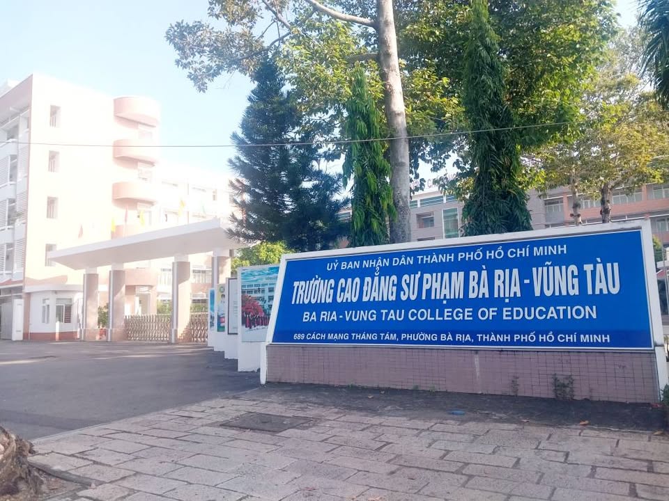 Đất nền 2500m² mặt tiền Cách Mạng Tháng Tám, Bà Rịa - Giá chỉ 30 tỷ