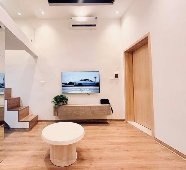 Nhà 5 tầng Lê Văn Thiêm, Thanh Xuân 40m² giá 12 tỷ - Chính chủ sổ đỏ