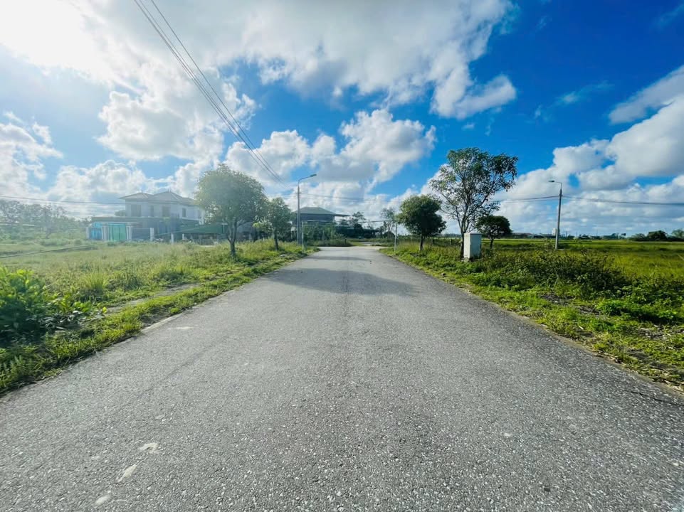 Đất nền Cẩm Thành, Hà Tĩnh 160m² giá 2 tỷ - Vị trí đẹp, giao thông thuận lợi!