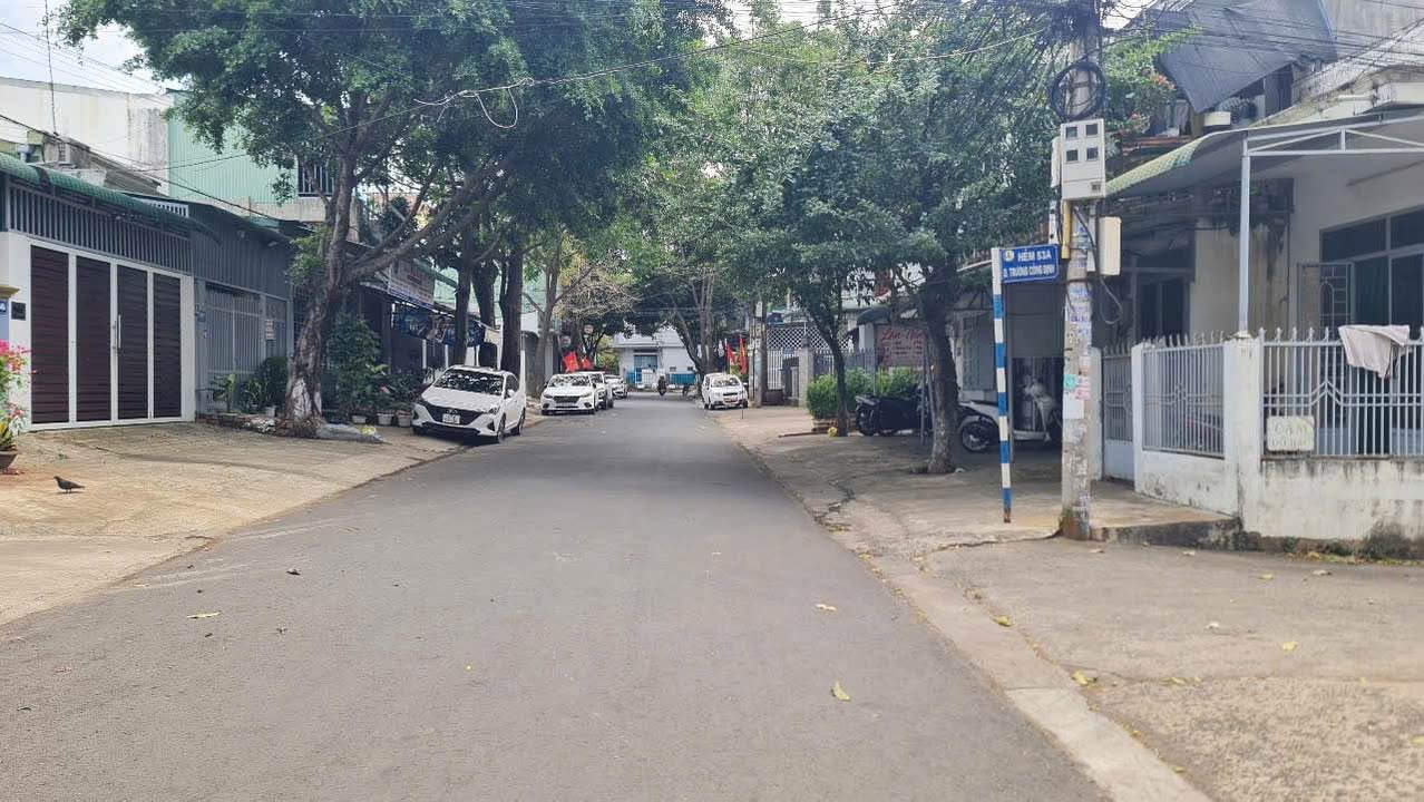 Nhà mặt tiền Trường Công Định Buôn Ma Thuột 99m² giá 5.3 tỷ - Vị trí đắc địa chờ bạn khai thác!