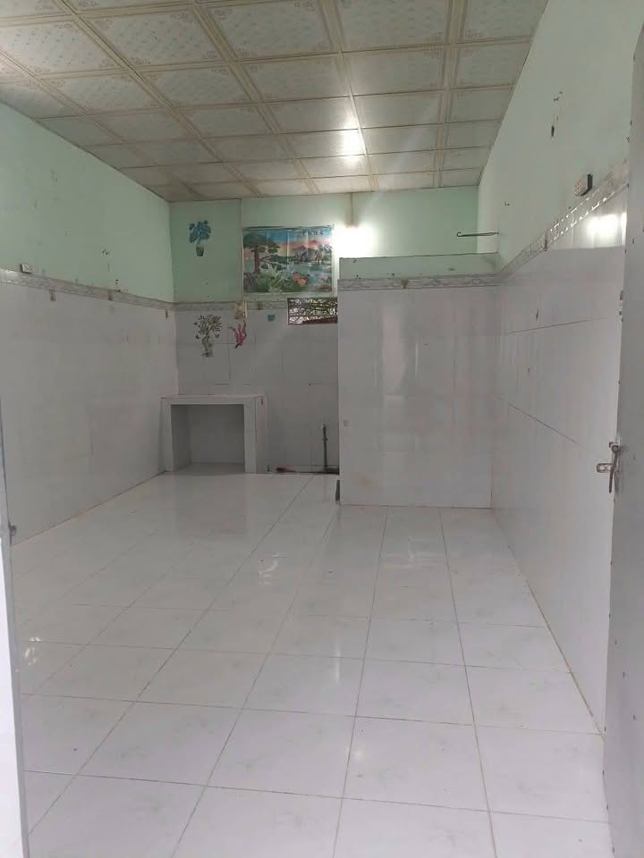 Phòng trọ tại phường 7 Bến Tre giá chỉ từ 750.000 VND - Không gian yên tĩnh, sạch sẽ!