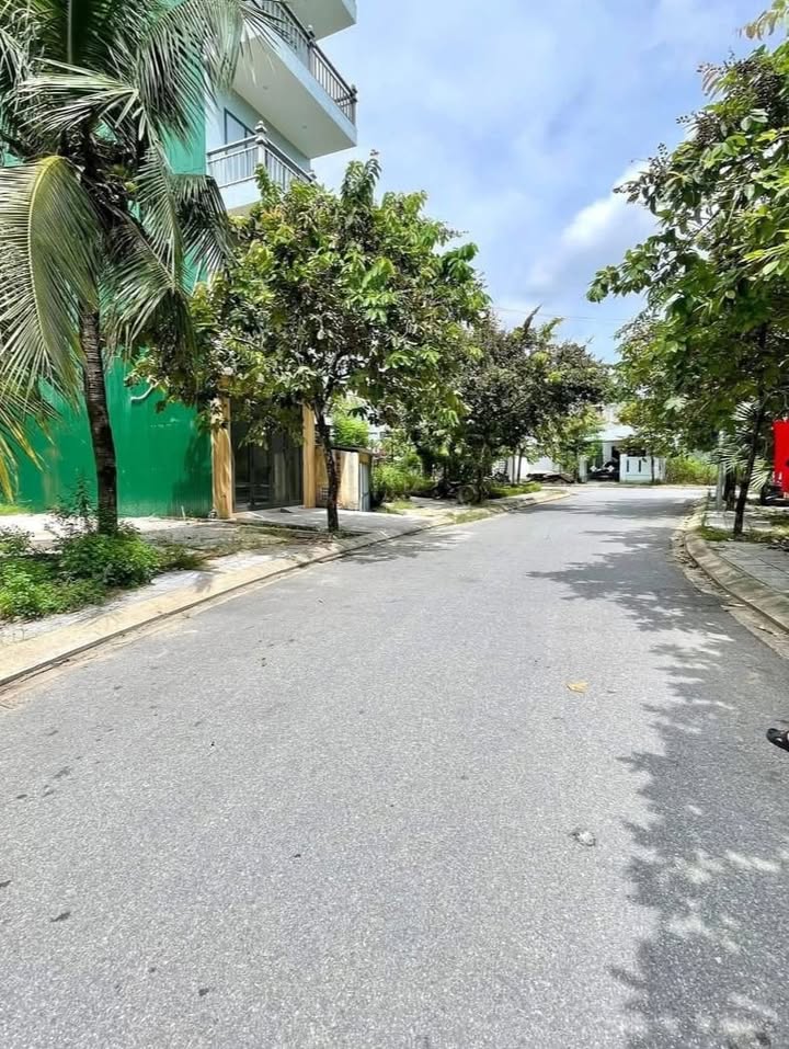 Đất Lê Lợi, Quảng Ngãi 100m² giá 2 tỷ - Vị trí kinh doanh lý tưởng!