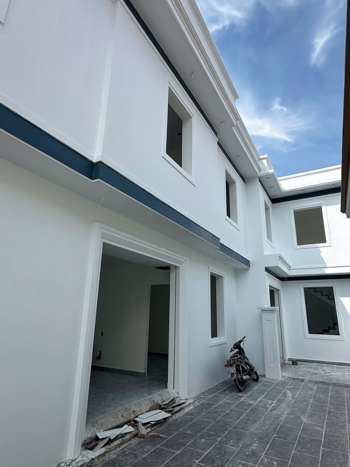 Nhà 2 tầng mới xây tại Phường Bạch Đằng, 60m² giá 1 tỷ - Sẵn sàng vào ở!