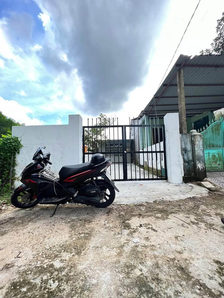 Nhà cấp 4 Thủy Xuân Huế 150m² giá 1.55 tỷ - Sân vườn thoáng mát!