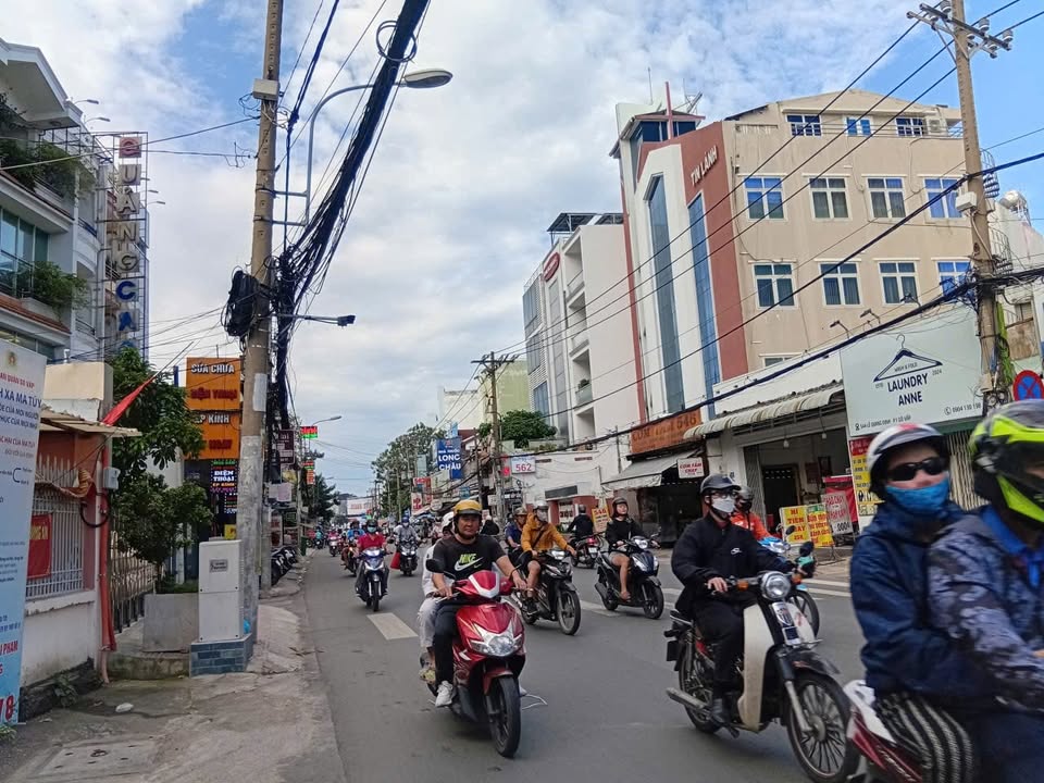 Bán gấp FrontHouse Gò Vấp 80m² giá 17.9 tỷ - Dòng tiền ổn định 27 triệu/tháng!