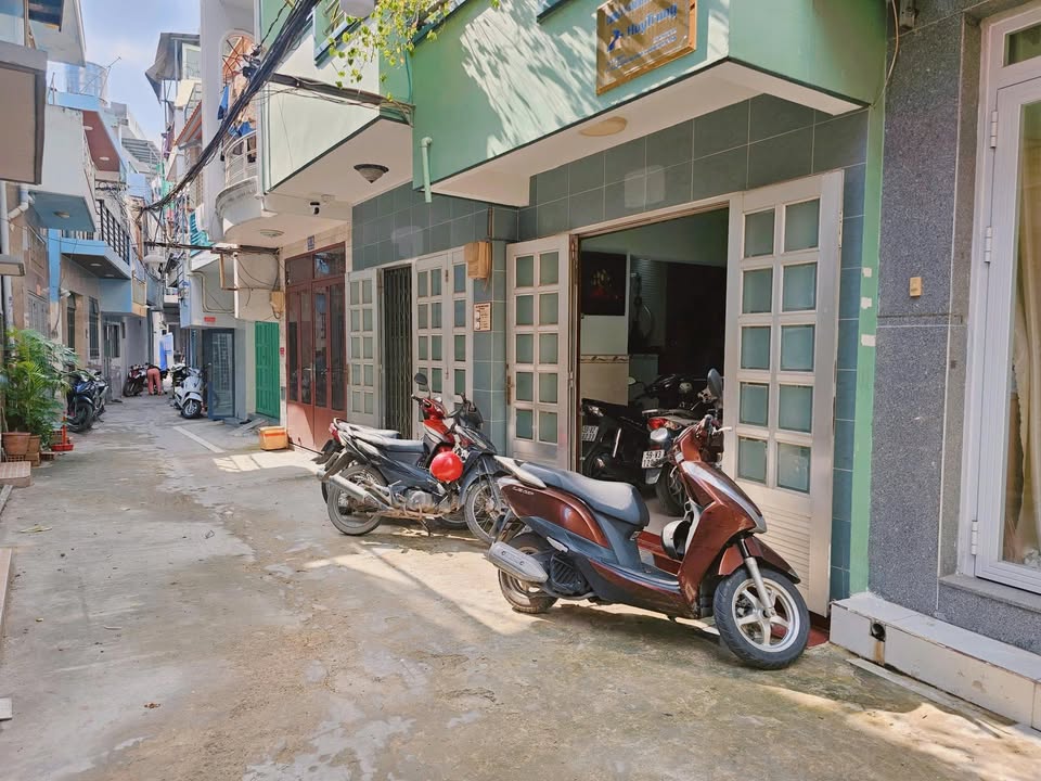 Nhà bán Gò Vấp 28m² giá 4.15 tỷ - Hẻm sạch sẽ, thoáng mát!