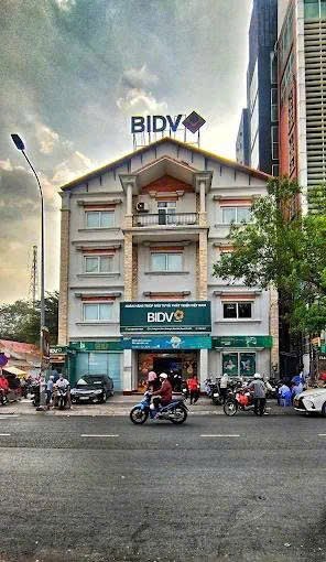 Cho thuê nhà mặt tiền Hoàng Hoa Thám, Bình Thạnh 300m² - Khu vực trung tâm sầm uất!