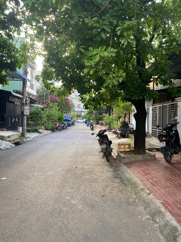 Nhà nguyên căn đường Huỳnh Minh, Phú Tài 80m² - Giá thuê chỉ 3.5 triệu/tháng!